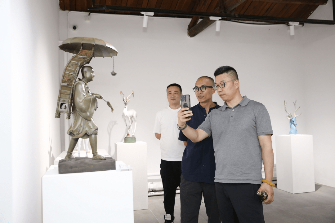 王大朋&张慧雕塑展在北京798艺术区启幕-张大鹏医生