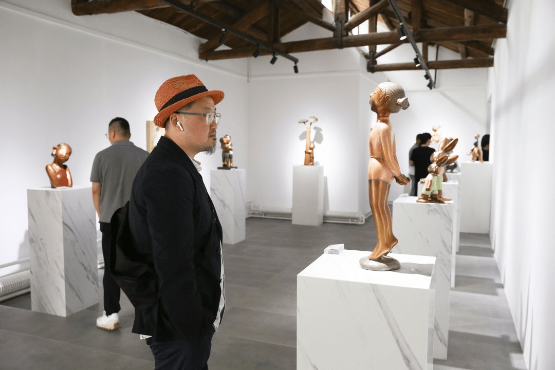 王大朋&张慧雕塑展在北京798艺术区启幕-张大鹏医生