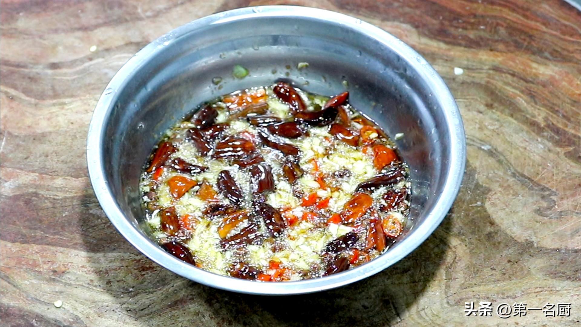 秋季,遇到卷心菜敞开吃,天然叶酸高!简单一炒比肉香,咋吃都不腻-卷心菜有叶酸吗