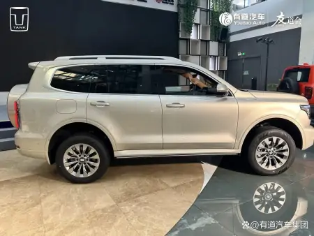 有道:新车到店|中大型豪华越野新能源SUV-坦克500 Hi4-T来了-有道汽车集团品牌简介