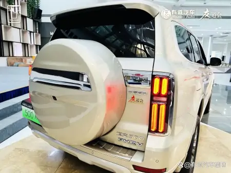 有道:新车到店|中大型豪华越野新能源SUV-坦克500 Hi4-T来了-有道汽车集团品牌简介