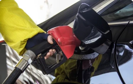 油价调整消息:今天4月18日,调价后全国92、95、98号汽油最新价-油价今晚调整