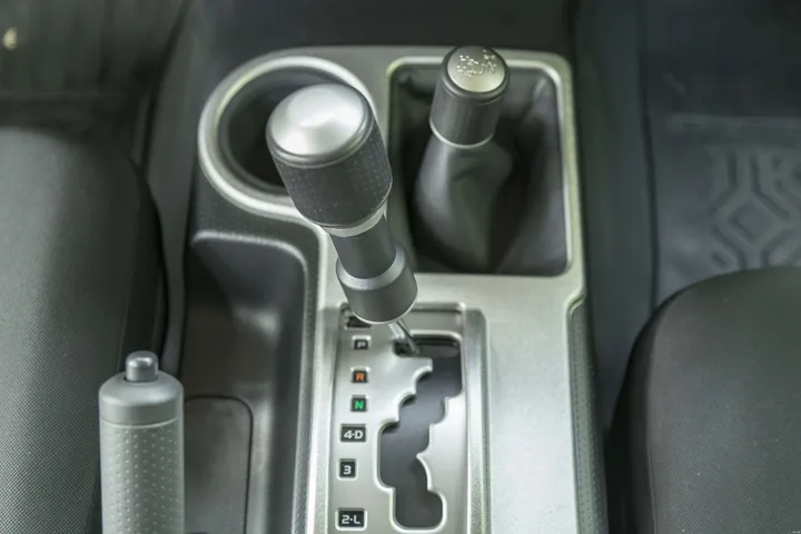 越野家族里最惹眼的车 FJ 酷路泽-fj酷路泽最新行情