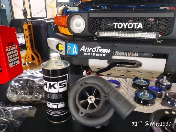 【FJ酷路泽(Fj CRUISER)】 丰田FJ酷路泽 配置机械增压 铸就不老传奇-丰田酷路泽fj2021