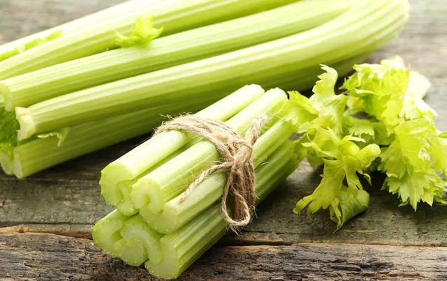 吃什么蔬菜或水果能降压?医生说站出来说话了!辟谣!(吃什么蔬菜水果降血压效果最好)