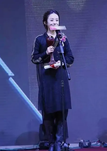 河北加油!赵丽颖鼓励老乡,寥寥数语温暖人心,这样的她谁不爱?-赵丽颖的河北老家是哪里人啊