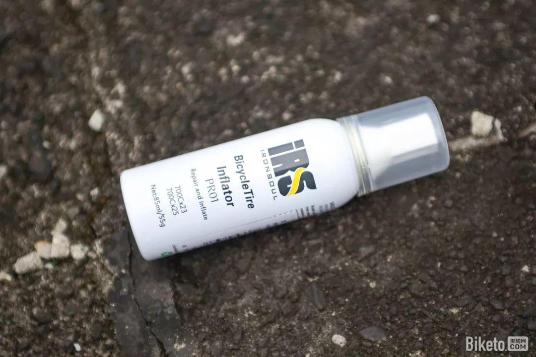 直怼气嘴的补胎神器 1分钟够快了吗?台湾IRS充气补胎液测试-汽车充气补胎宝