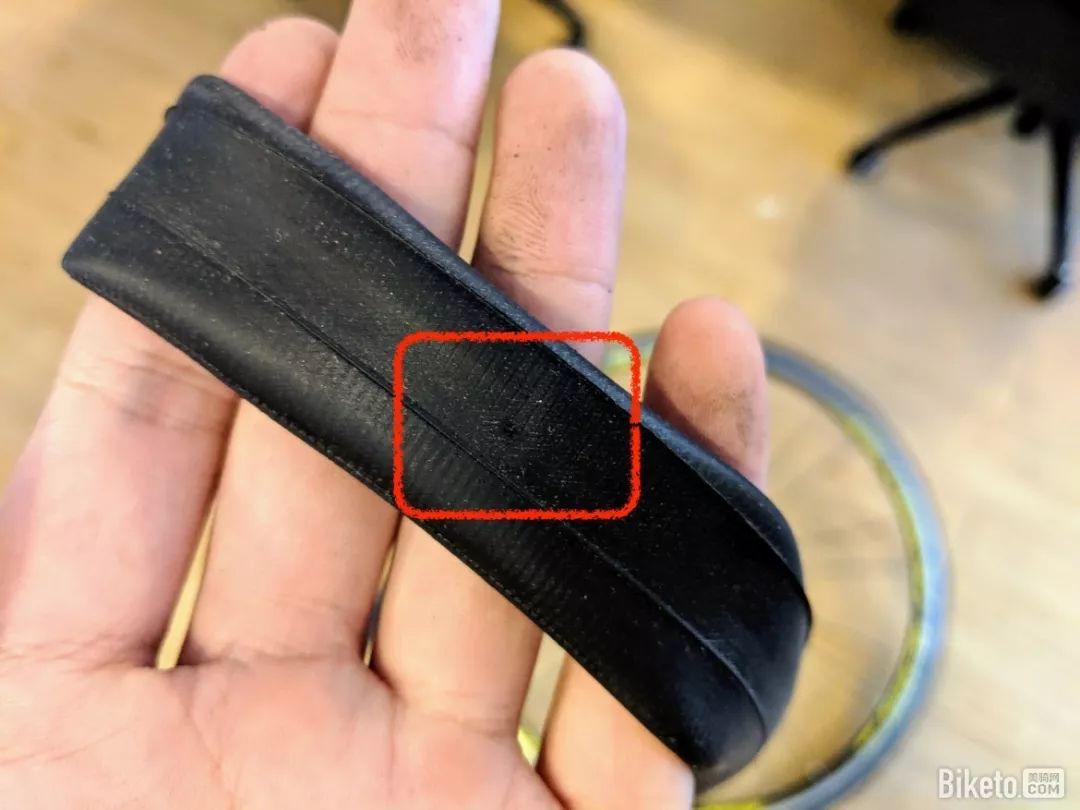 直怼气嘴的补胎神器 1分钟够快了吗?台湾IRS充气补胎液测试-汽车充气补胎宝