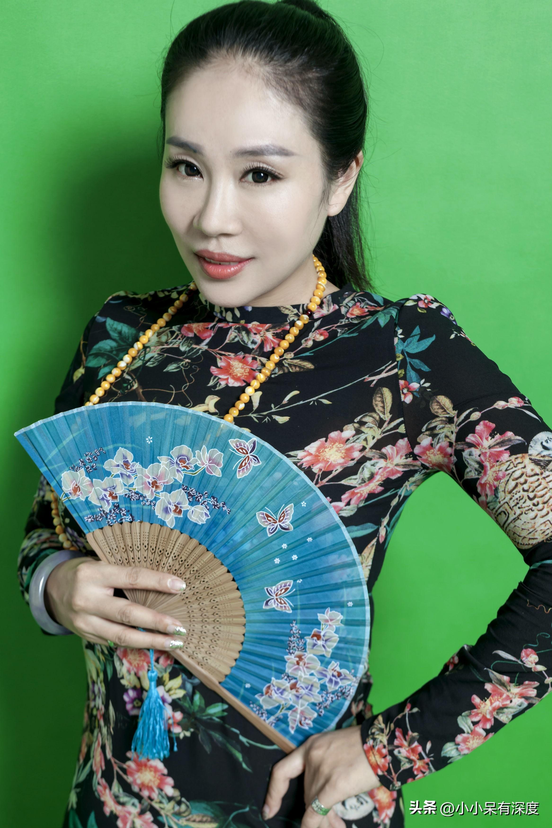 门丽近照,她的《亲爱的你在哪里》,多年后再听这首歌莫名的哭了(原唱亲爱的你在哪里歌词原唱)