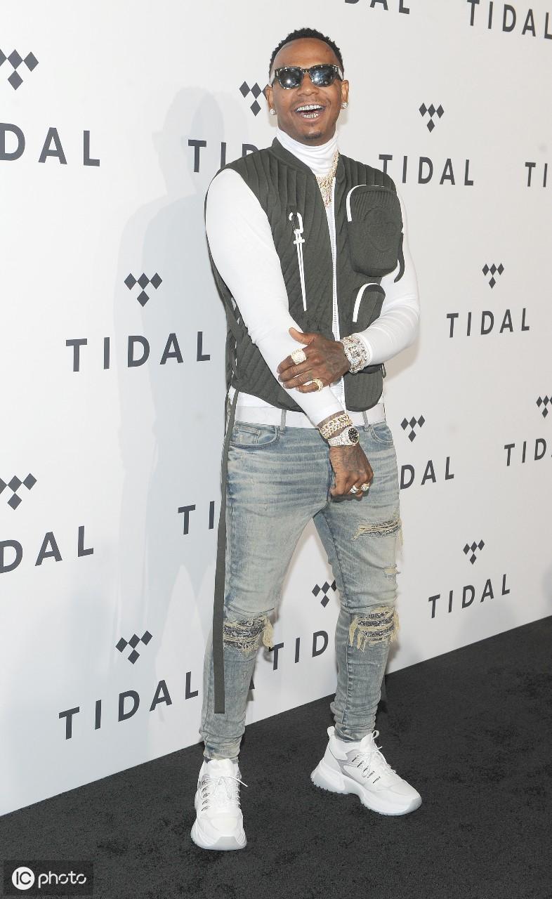 美国当红明星歌手在第五届年度潮汐x摇滚投票盛典上亮相(美国摇滚明星已逝)