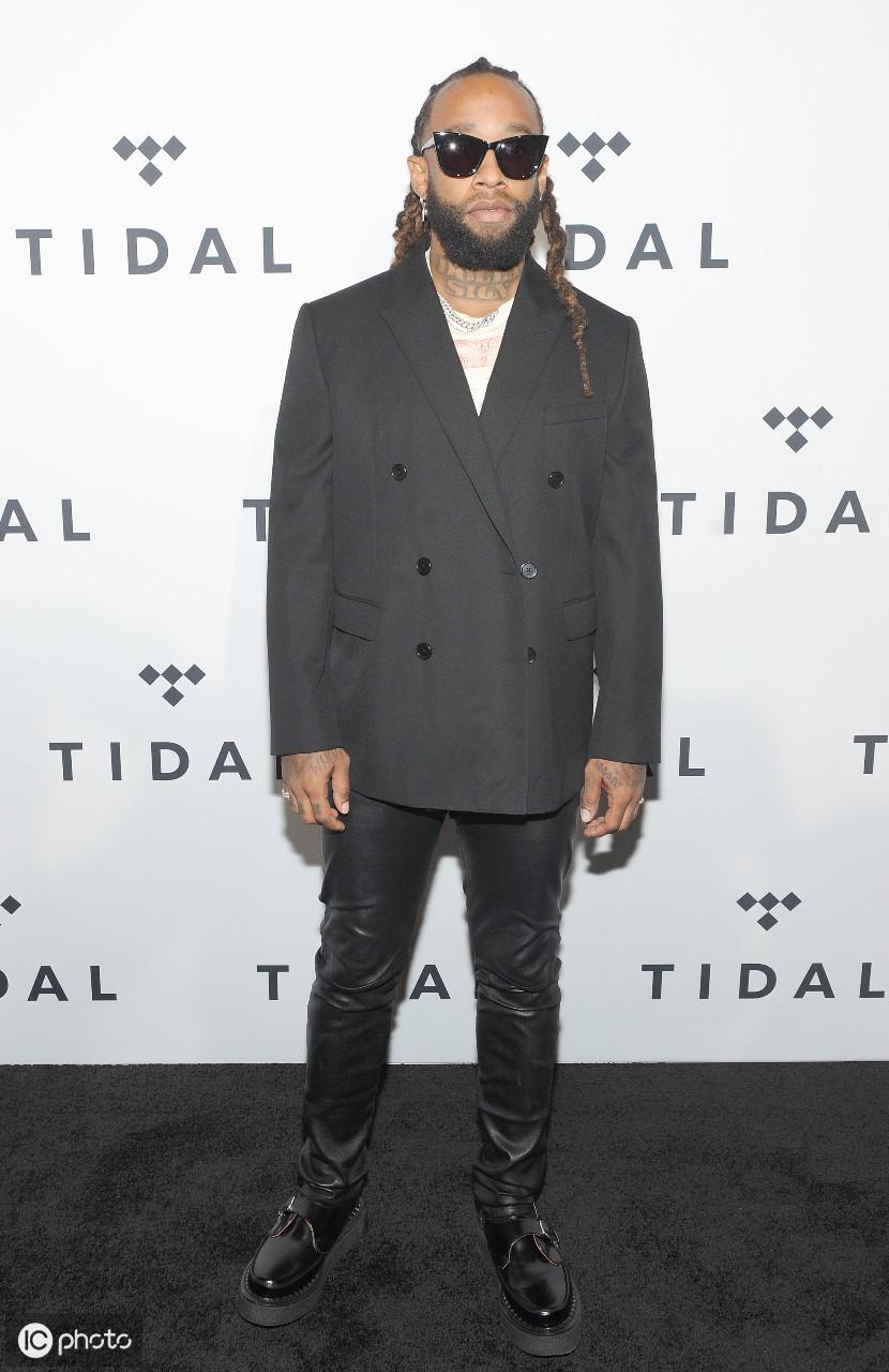 美国当红明星歌手在第五届年度潮汐x摇滚投票盛典上亮相(美国摇滚明星已逝)