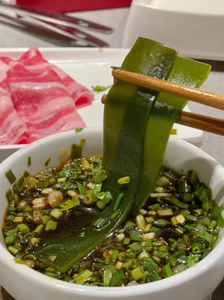 乳腺结节不能喝牛奶?医生:保养乳腺,3种“黄色食物”还需少碰(乳腺结节能吃喝牛奶吗)