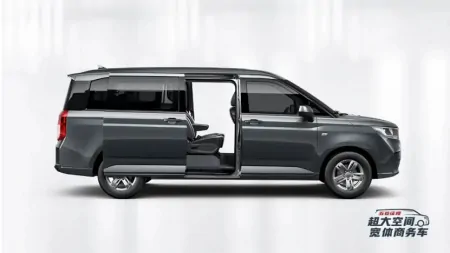 五菱征程新车上市,6年免检9座,赚钱生活五五开,有望成香饽饽-五菱征程2021款多少钱