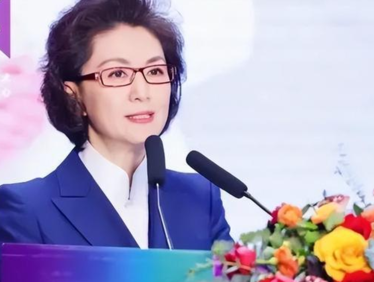 51岁海霞、46岁欧阳夏丹不再担任央视主持人,一位升职、一位离职-中央电台主持人欧阳夏丹为什么不出现了