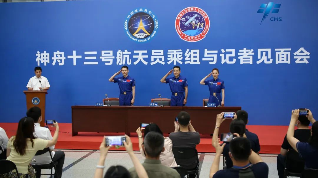 叶光富:中国空间站欢迎国外航天员朋友们的加入(航天员叶光富今年几岁)