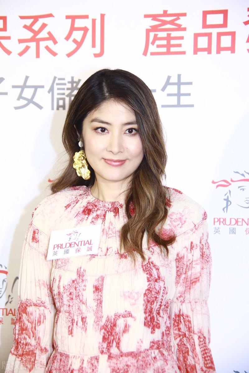 陈慧琳义卖8千件二手衣物,本为公益,不料引来疯狂抢购!-陈慧琳接受采访