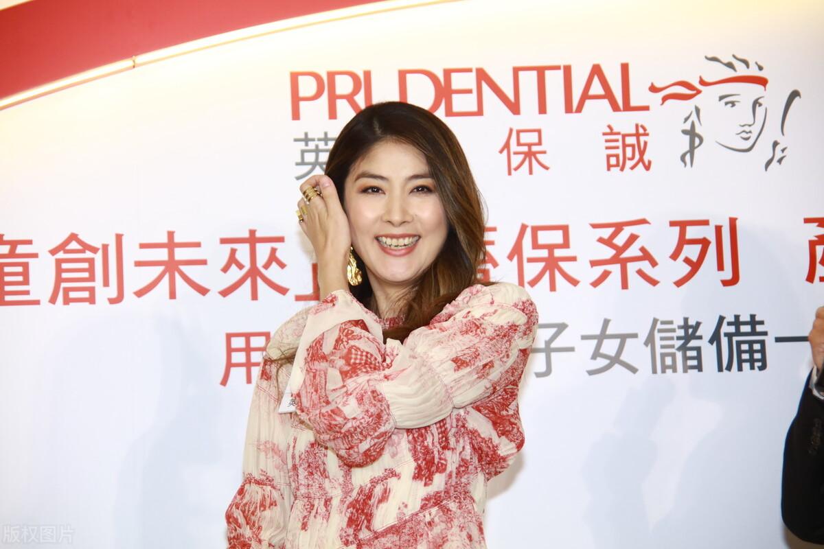 陈慧琳义卖8千件二手衣物,本为公益,不料引来疯狂抢购!-陈慧琳接受采访