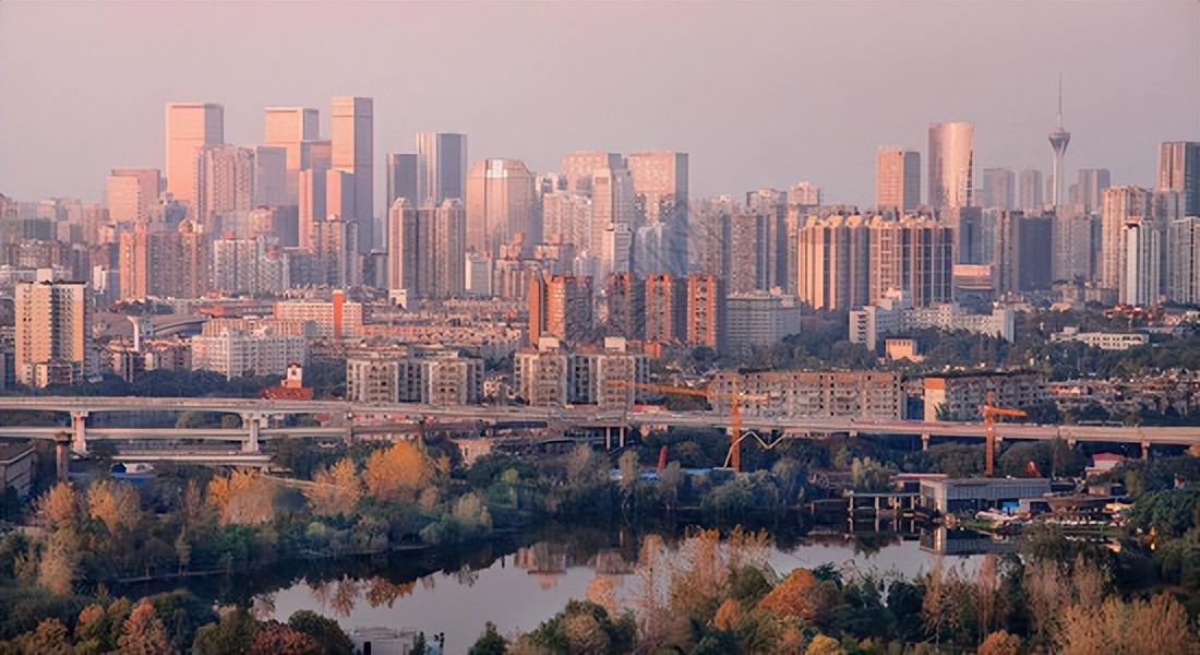 你认为成都真的属于全国最安逸最舒服的城市吗?(成都很舒服)