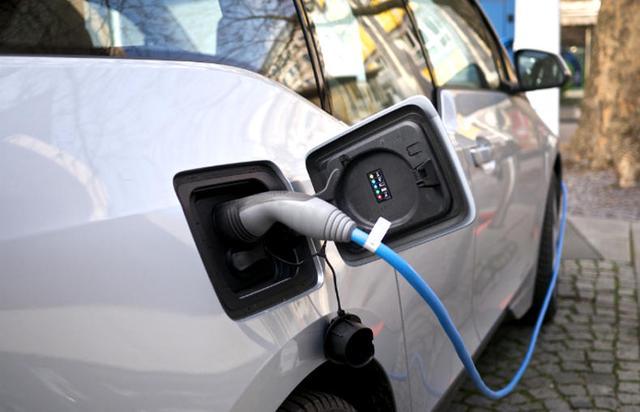 电动汽车充一次电需要多少钱?(电动汽车车充一次电要多少钱)