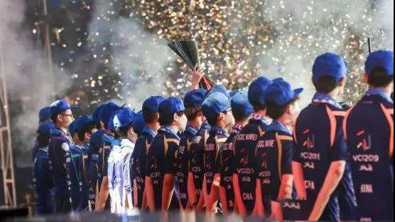 爆火的电竞酒店,睡一晚要多少钱?(电竞酒店一晚多少钱?)