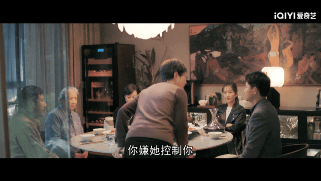 对话《熟年》导演刘新:讨人厌的刘奕君与接地气的宋丹丹,不讨喜但很真实-心智不成熟啥意思