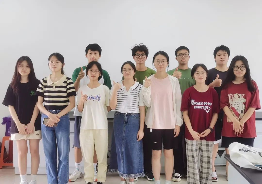 致中塘村的中小学生:炎炎夏日,让我们和红星火一起与科技撞个满怀吧!(中塘祠堂最新消息)