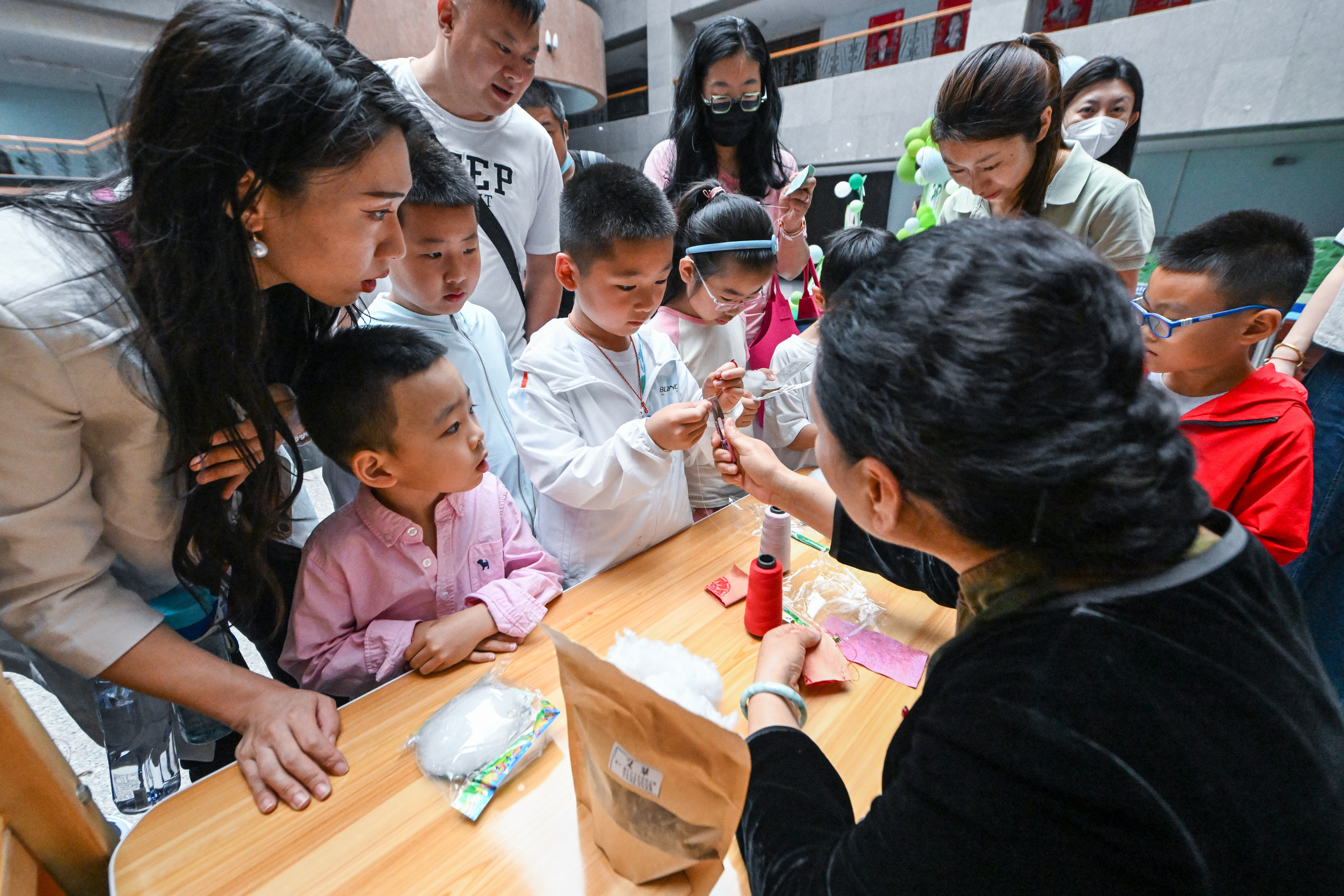 针线上的端午节-端午节的绳子怎么系手腕