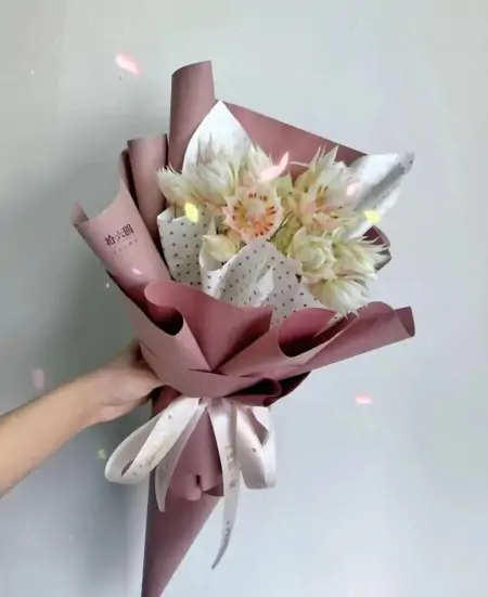 情人节送花,别只想到红玫瑰!(情人节送一朵玫瑰花合适吗?)