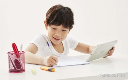 放暑假了,要不是让孩子多多参加培训班(暑假到底让不让孩子上辅导班)