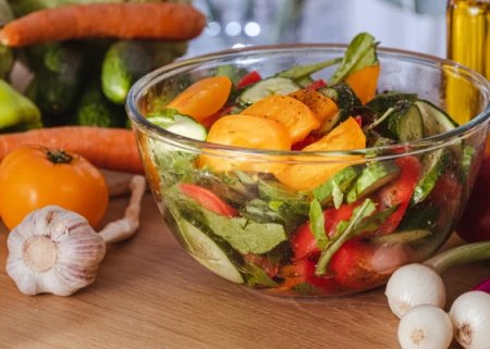 多散步对血管好?医生建议:50岁之后,坚持做这2件事或比运动好(散步对血压有好处吗)