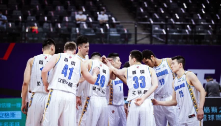 广东领衔揭幕战!CBA季后赛12进8赛程出炉,真正的较量开始了(cba季后赛十二进八是什么意思)