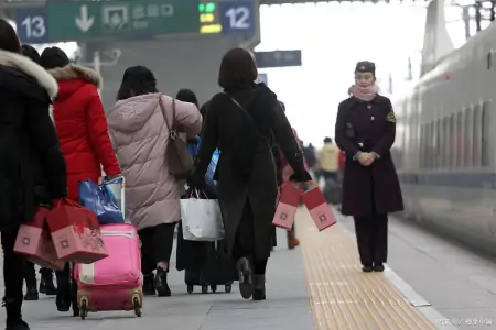 放假通知!内蒙古中小学2023年寒假时间确定,有人欢喜有人愁(内蒙古中小学寒假放假时间)