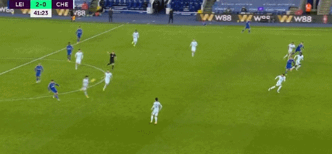 英超积分榜:利物浦0-1爆冷第4,曼联40分第1,曼城38分第2(英超积分榜2021-2022积分榜)