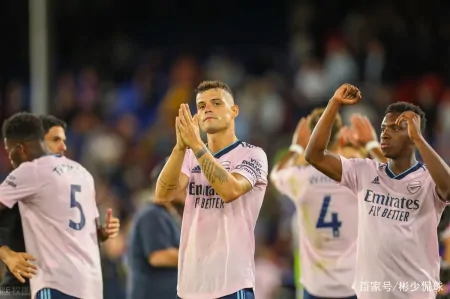 2-0,仅44%控球造10射!英超豪门婉拒爆冷,阿森纳开门红暂居第1(英超冠军阿森纳)