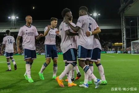 2-0,仅44%控球造10射!英超豪门婉拒爆冷,阿森纳开门红暂居第1(英超冠军阿森纳)