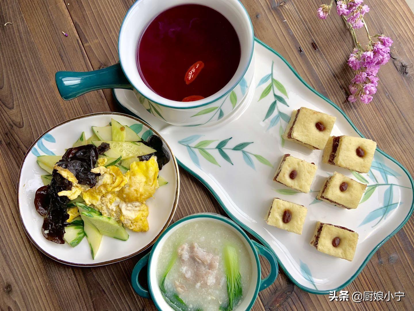 晒一晒我家月嫂做的月子餐,这样吃奶水多,刚出月子小肚子就平了-月嫂晒月子餐的唯美句子
