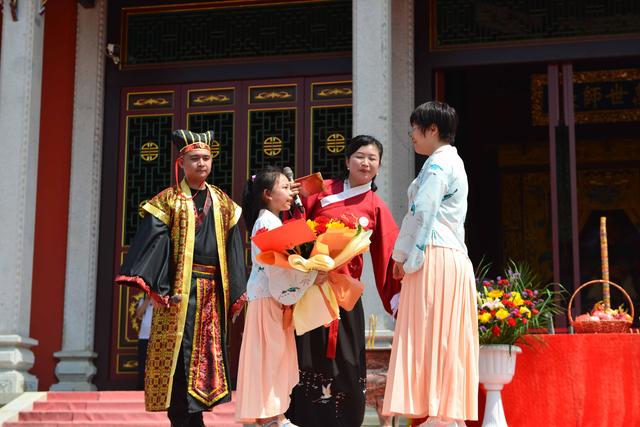 多彩母亲节(多彩的母爱日记)