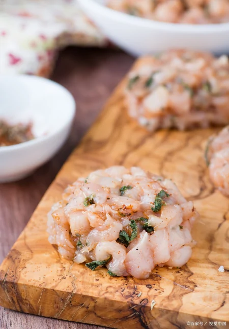 墨鱼的营养价值与功效(墨鱼的营养成分和功效与作用)