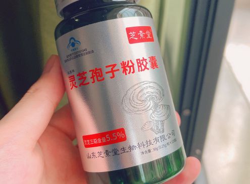 吃灵芝孢子粉的功效,还不知道就亏大了!(灵芝破壁孢子的功效作用)