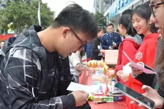 小蓝鲸们的专属315福利请签收!意想不到的惊喜这一日都属于你~-小蓝鲸美术培训学校怎么样