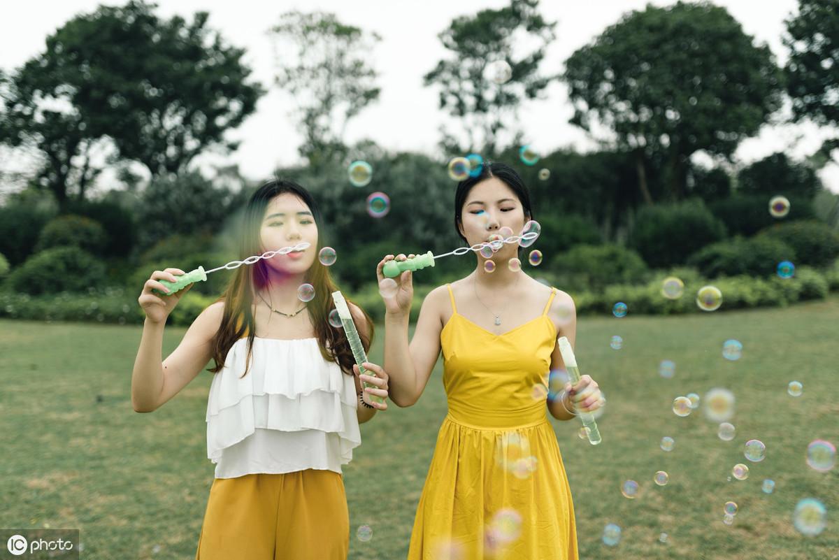 看了ins上10000+人像摄影,我帮你精选了这些闺蜜照,快来抱走-闺蜜照图片4人