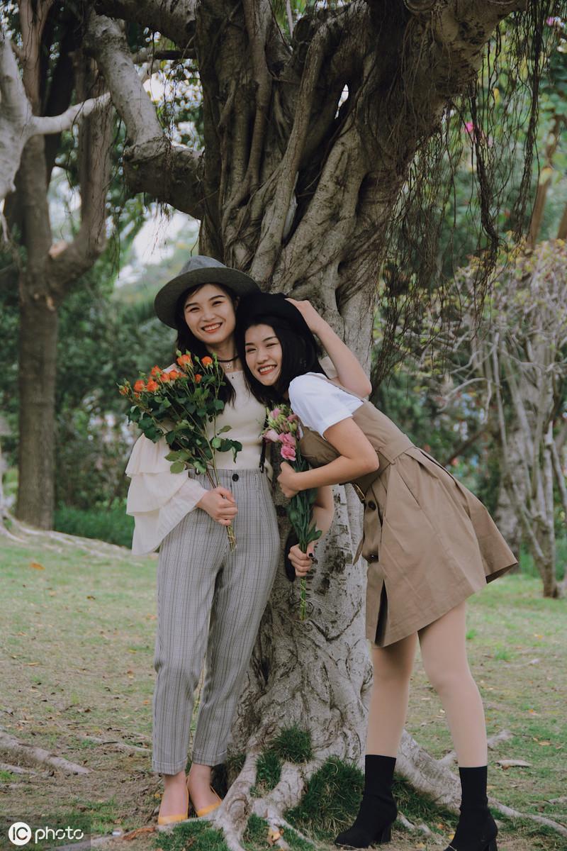 看了ins上10000+人像摄影,我帮你精选了这些闺蜜照,快来抱走-闺蜜照图片4人