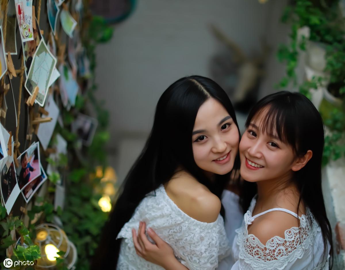 看了ins上10000+人像摄影,我帮你精选了这些闺蜜照,快来抱走-闺蜜照图片4人