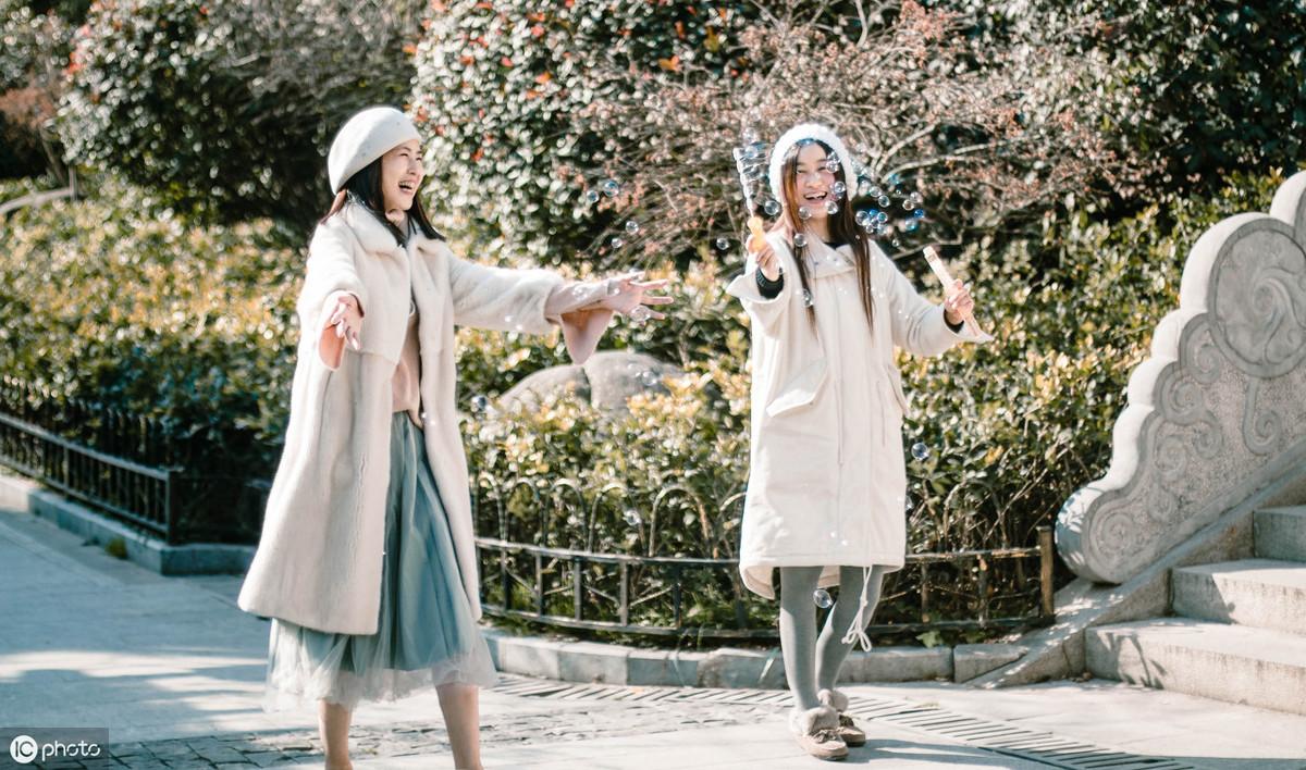 看了ins上10000+人像摄影,我帮你精选了这些闺蜜照,快来抱走-闺蜜照图片4人