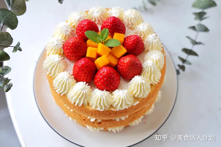 生日蛋糕别买了,教你在家做,不用抹面,简单零失败,健康又好吃(生日蛋糕不用买了,在家也能做,制作简单,好看又好吃!)