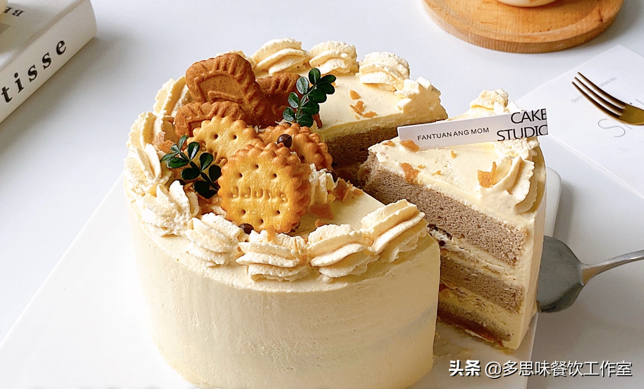 零失败的10种家常蛋糕做法,口感细腻入口即化,不塌陷不开裂(蛋糕的做法家庭版烤箱)