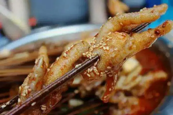 谁会正宗四川乐山钵钵鸡的做法?(关于乐山钵钵鸡的介绍)