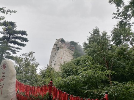 华山经典旅游线路之西上西下攻略-华山值得去的景点