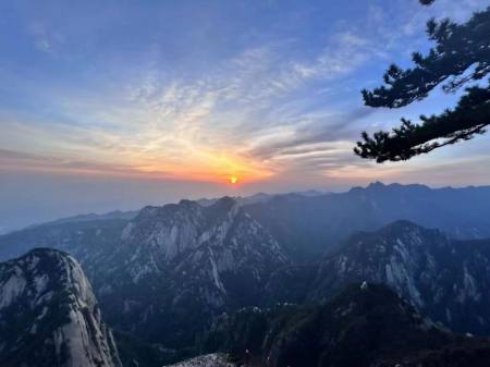 华山经典旅游线路之西上西下攻略-华山值得去的景点