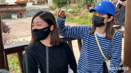 重庆姐弟坠亡案宣判后母亲祭奠孩子:再等等,一定为你们讨回公道-重庆姐弟坠亡案庭审现场视频完整版